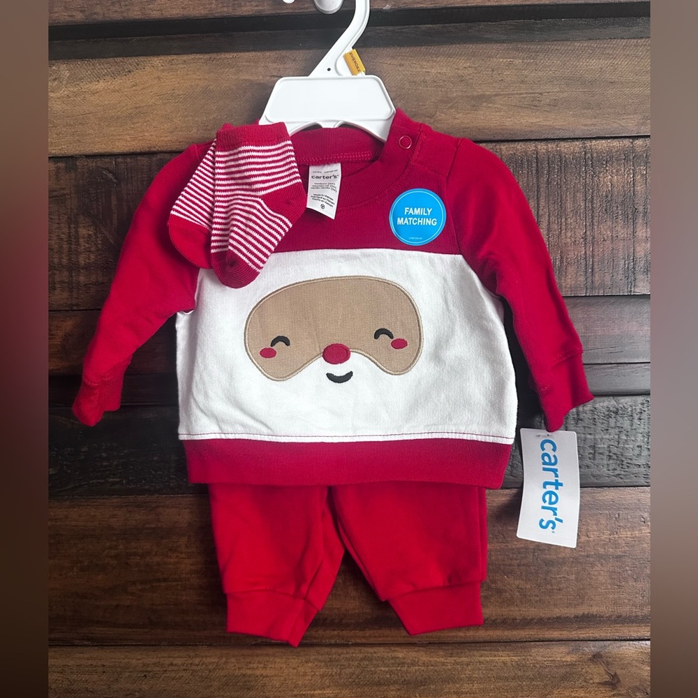 NWT Newborn 3pc Carter's Christmas Red and White Baby Outfit with Socks
